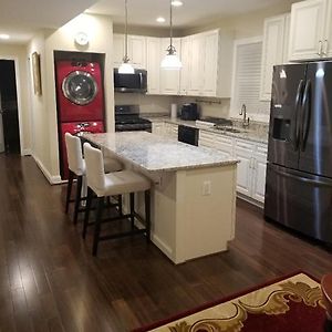 Beautiful New 4 Bedroom 3 Bath Family Home Or 1 Bedroom Apt Nr Howard U Downtown Nw Dc